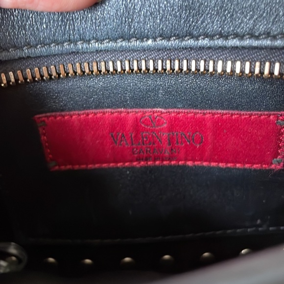 Valentino Rockstud mini camera bag, black with gold hardware - Picture 5 of 5